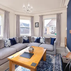 Patrick's Pool- 4 Bedroom,4 Bathroom, Luxury Townhouse! York